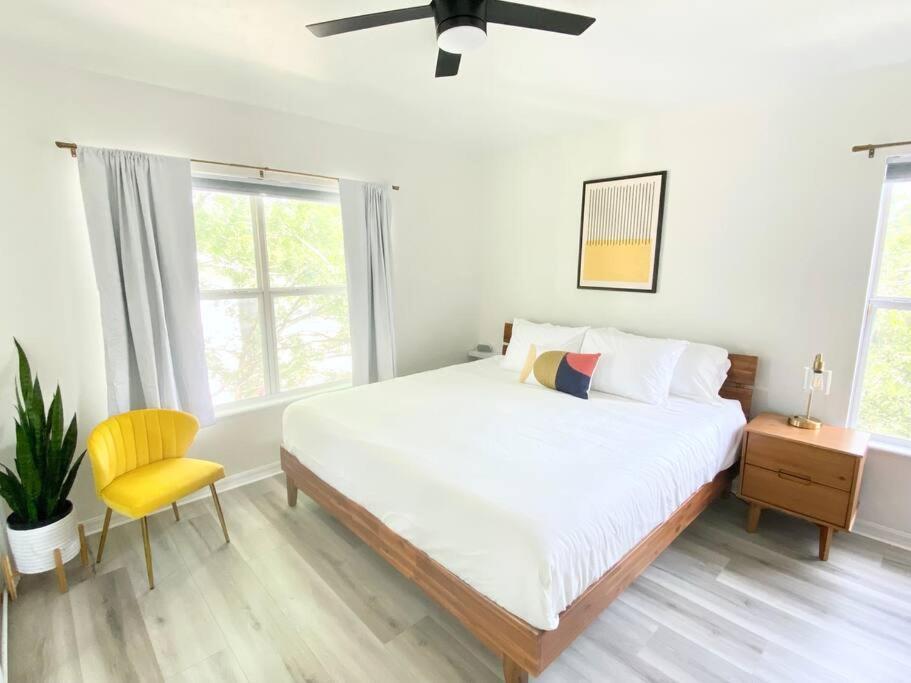 Sanctuary Gainesville Bright 2 Bedroom King Condo ภายนอก รูปภาพ