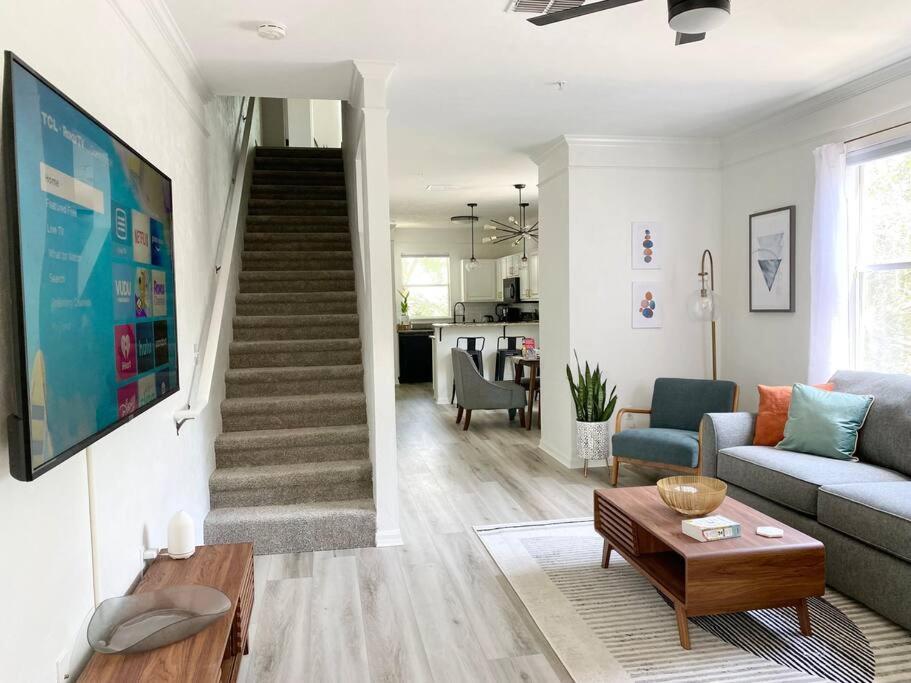 Sanctuary Gainesville Bright 2 Bedroom King Condo ภายนอก รูปภาพ