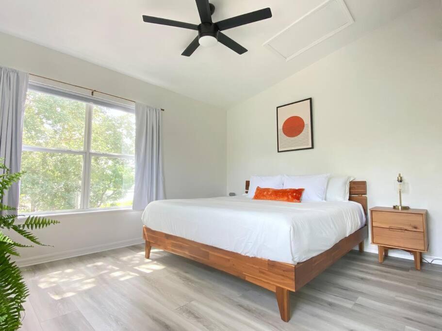 Sanctuary Gainesville Bright 2 Bedroom King Condo ภายนอก รูปภาพ