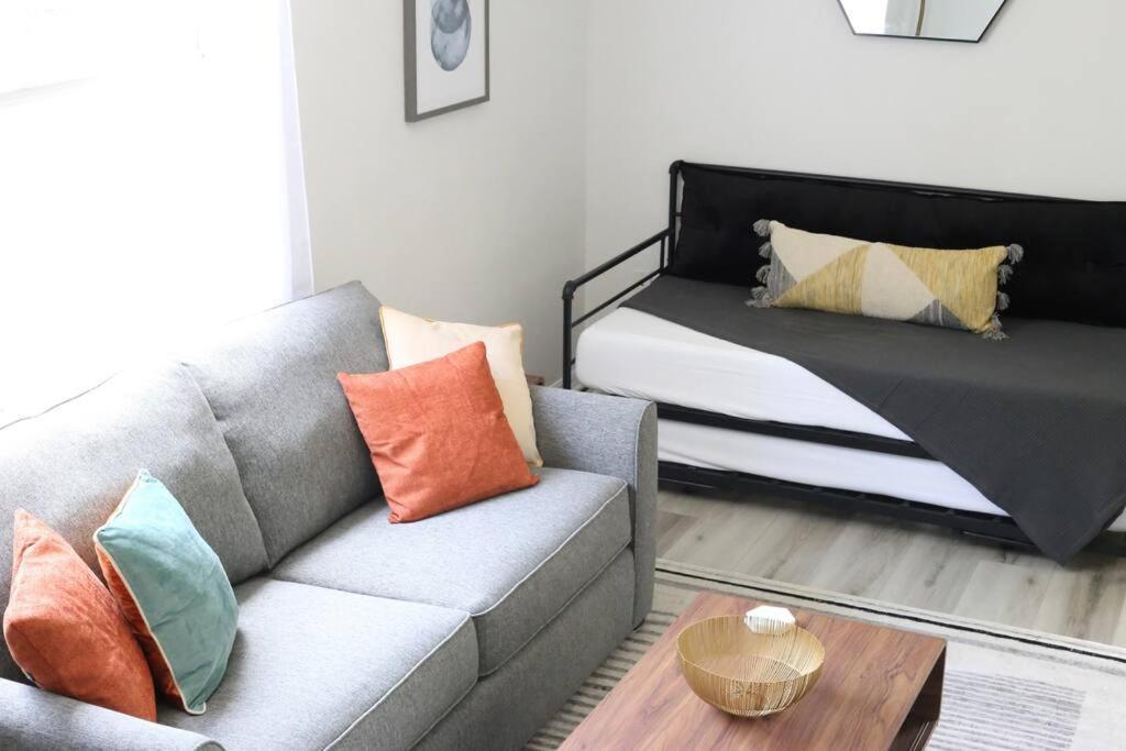Sanctuary Gainesville Bright 2 Bedroom King Condo ภายนอก รูปภาพ