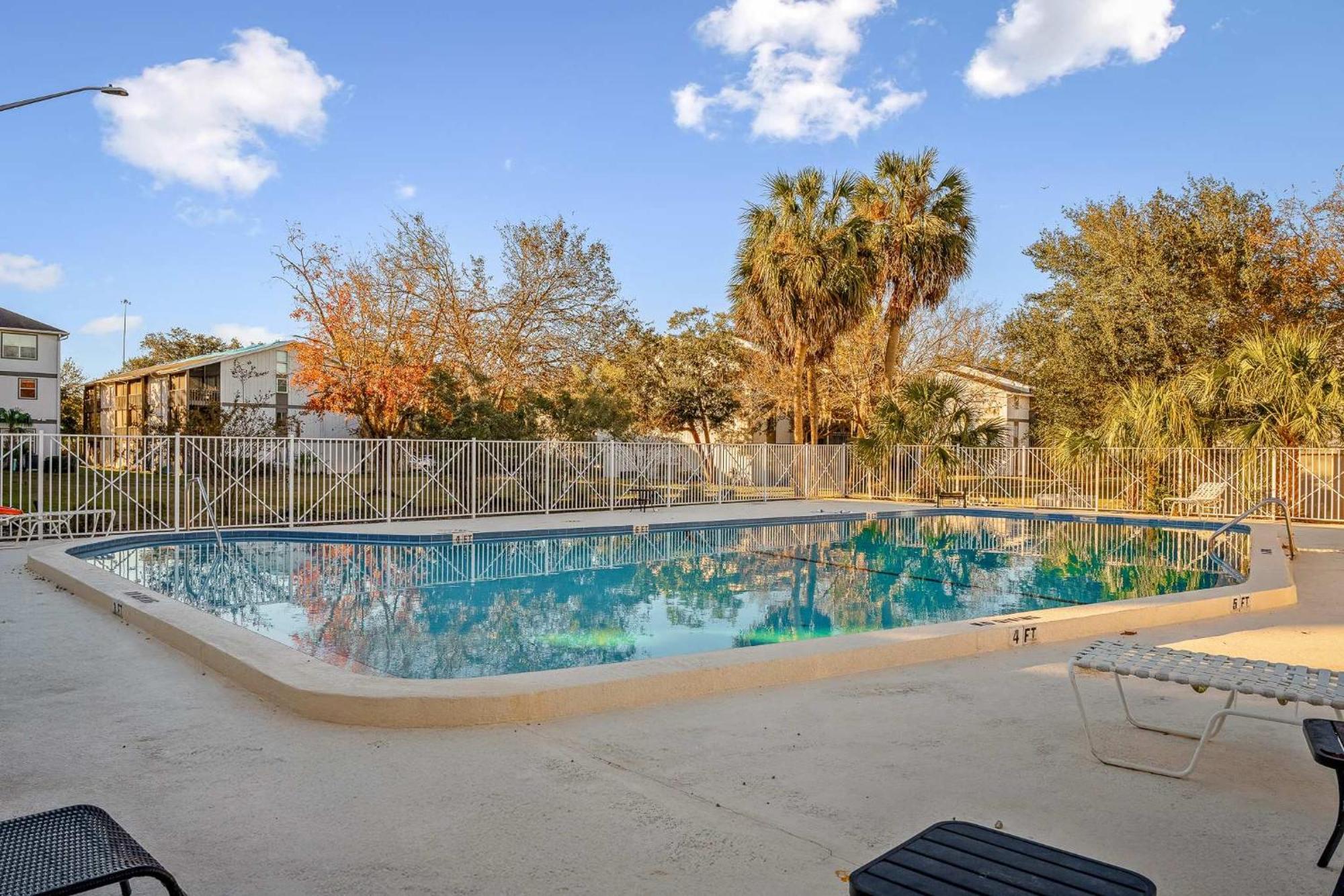 Sanctuary Gainesville Bright 2 Bedroom King Condo ภายนอก รูปภาพ
